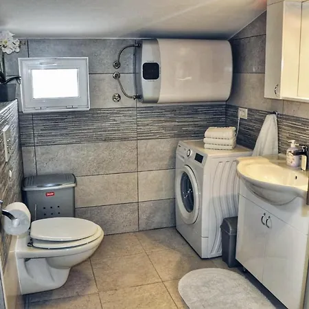 Apartman Doni *