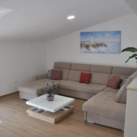 Doni Apartamento *
